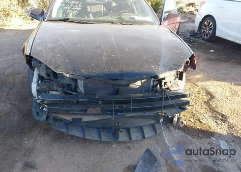 2006 Pontiac Grand Prix Gxp z USA, uszkodzony, nr VIN 2G2WC58C461104392